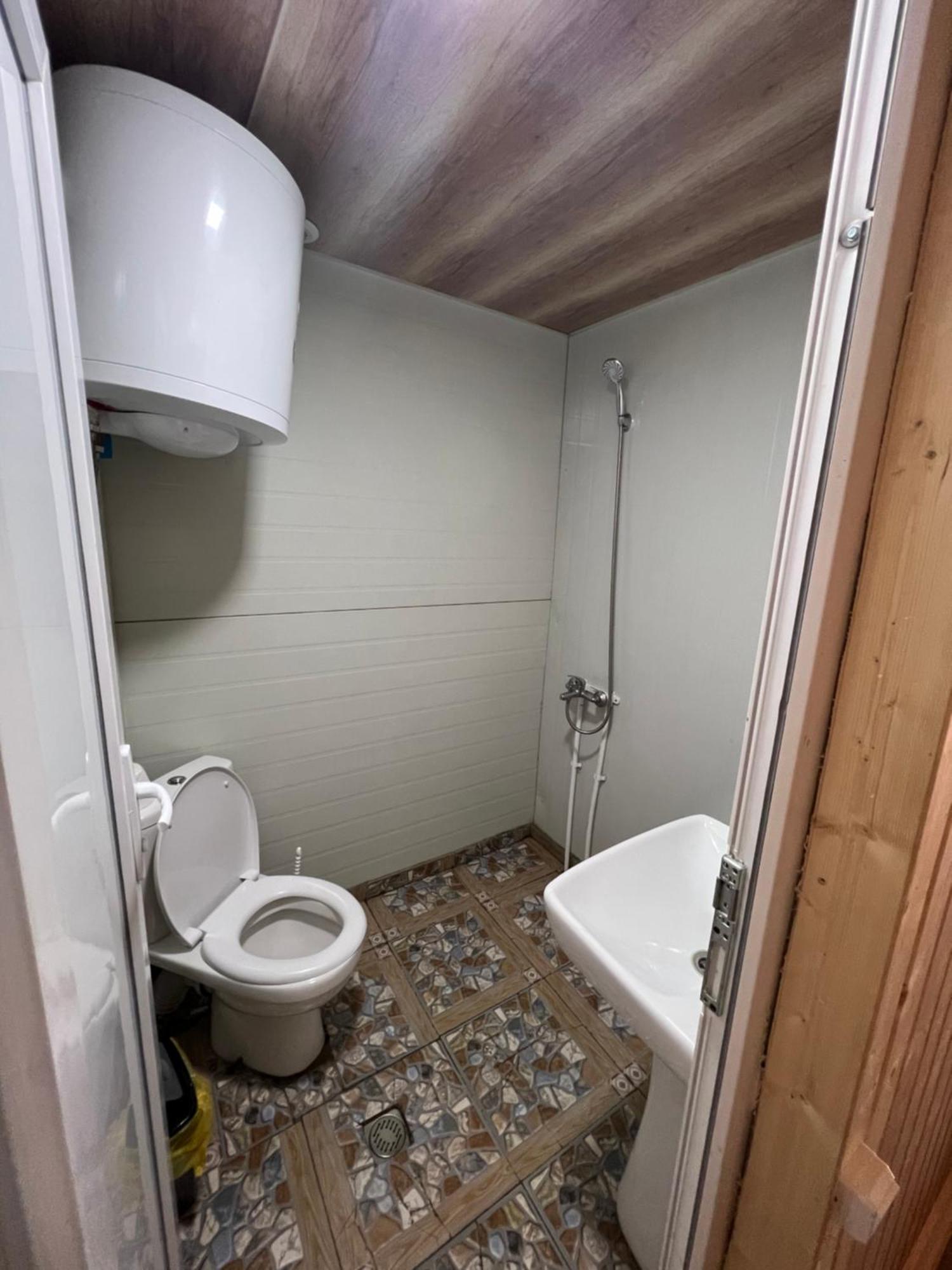 Guesthouse Ivas Ushguli Eksteriør billede